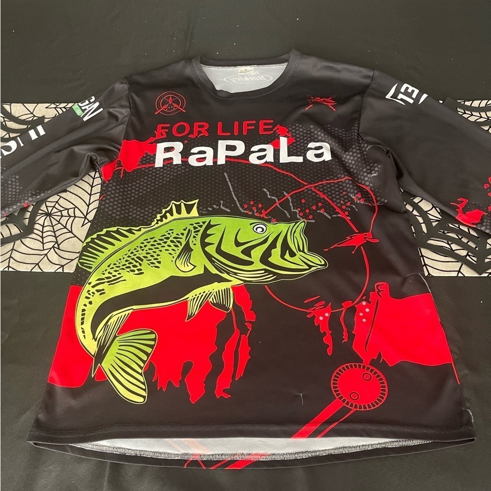Large Fishing Shirt - Black and Red, P2P 21, length 28” like new